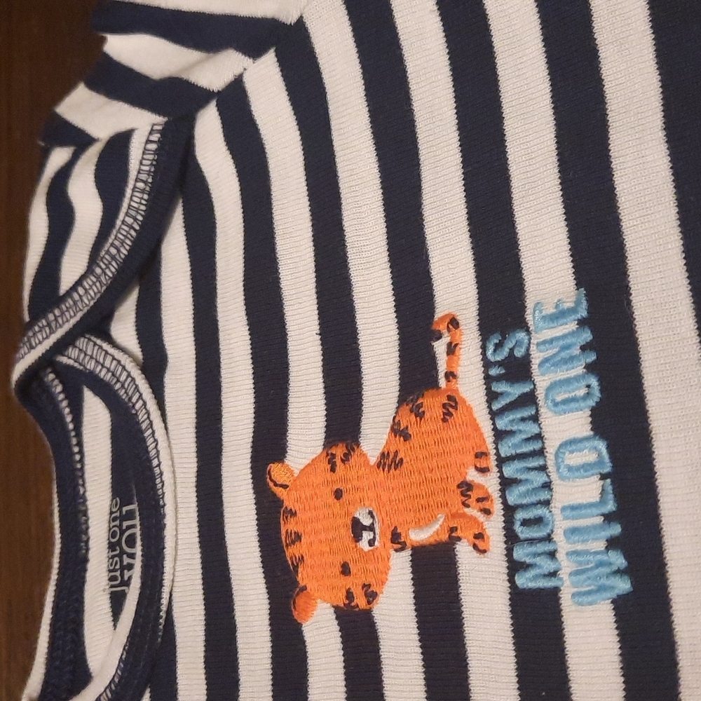 Mommy's wild one onesie New 6 months